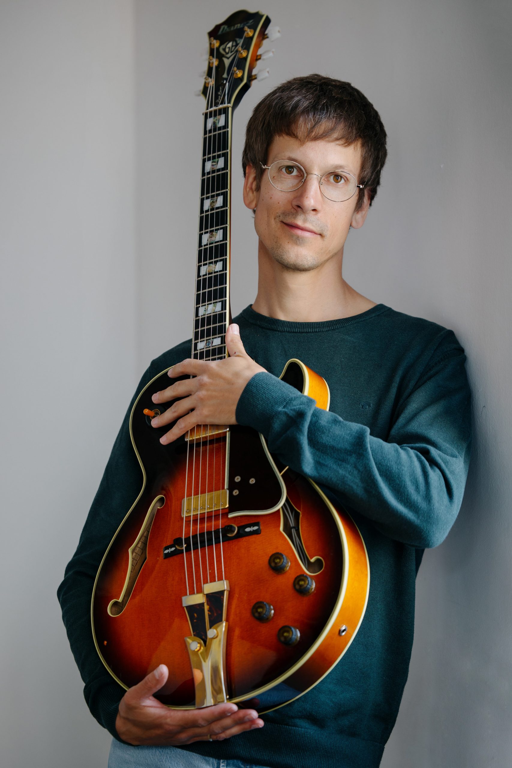 Michał Przerwa-Tetmajer - gitarzysta - foto autorstwa Michała Jasiochy