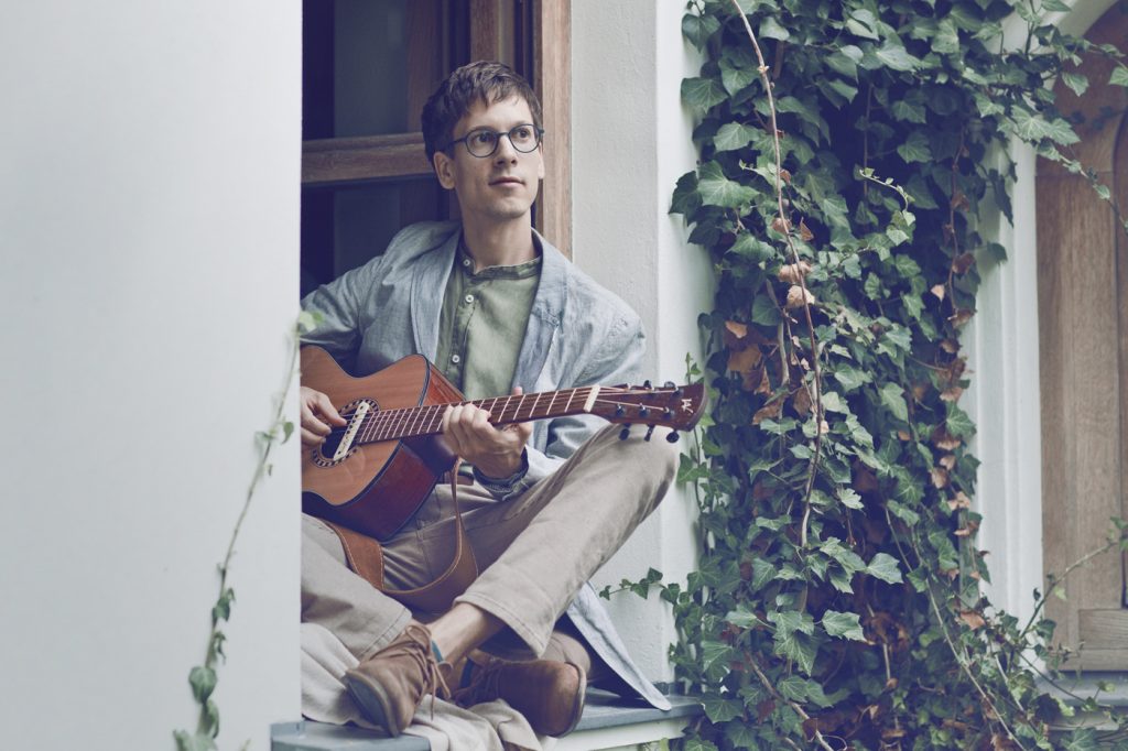 nauka gry na gitarze Michał Przerwa-Tetmajer | fot. Honorata Karapuda